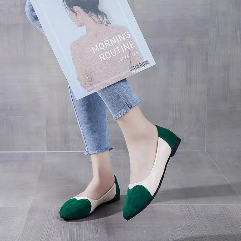New Large Size Flat Sole Women Shoes Fashion Round Head Heart-shaped Comfort Soft Sole Casual Shoes for Women Zapatos De Mujer 4
