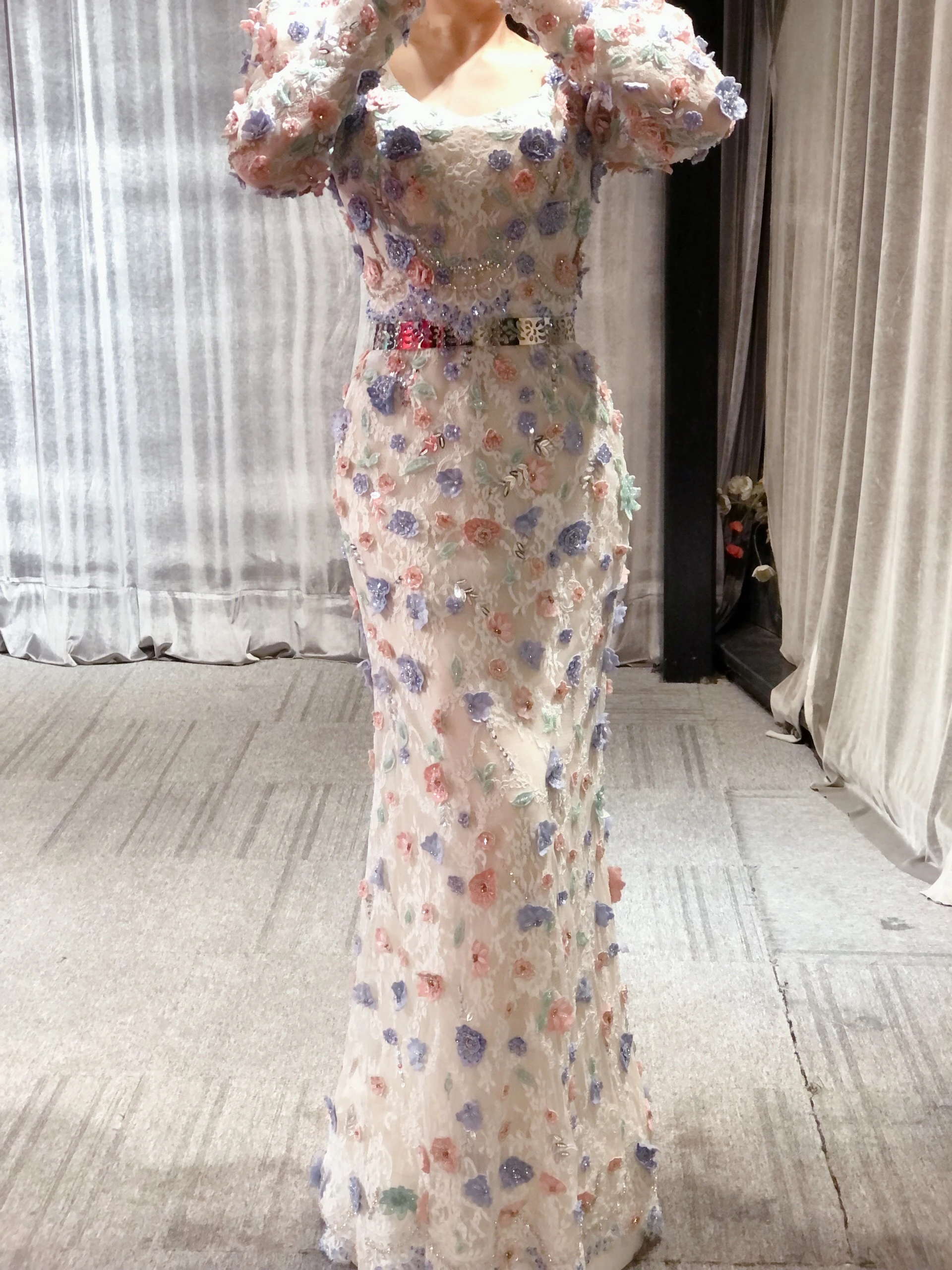 Рисунок 2 - Реальное изображение Zuhair Murad