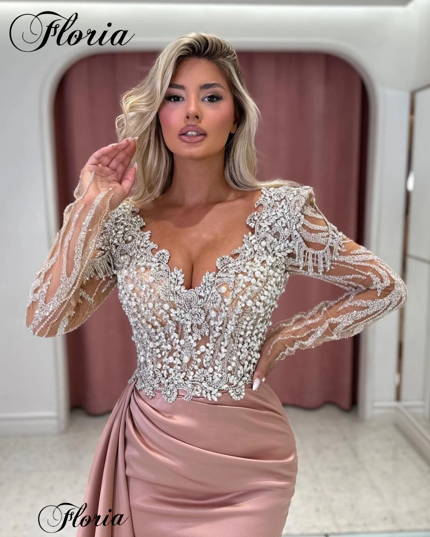 Simple Long Sleeves Cocktail Dresses With Crystals Mermaid V-Neck Prom Dresses For Women Vestidos De C&oacute;ctel Coutures Gowns
