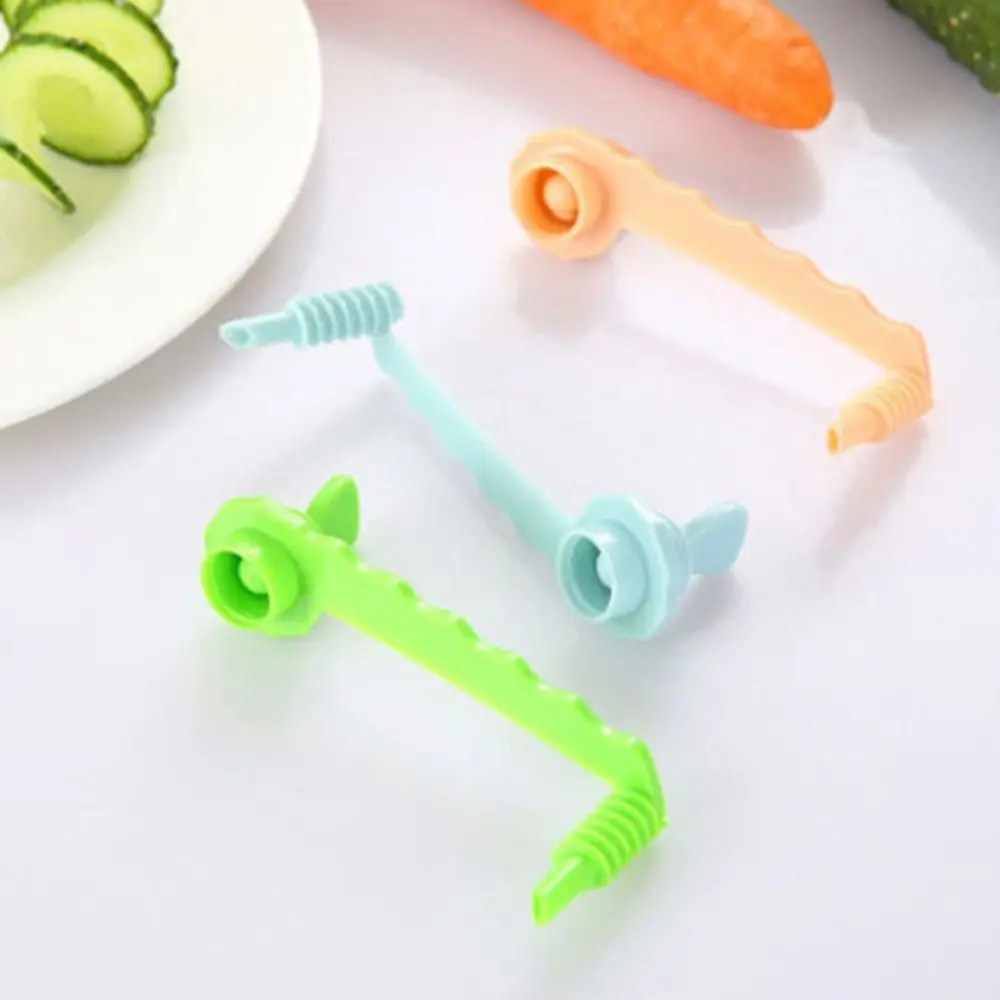 Spiral slicer Plastic spiral screw slicer labor-saving vegetable tool potato spiral slice cutter manual whirlwind potato cutter