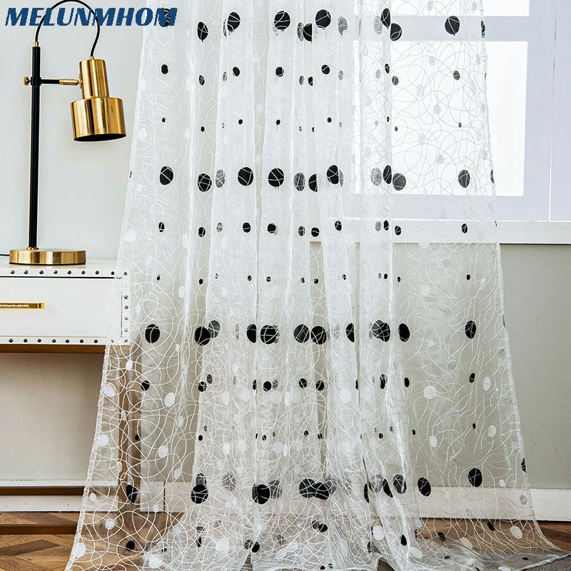     ȭƮ Tulle Ŀư ħ Voile   Ŀư   â ȭ ξ Ž  Ŀư