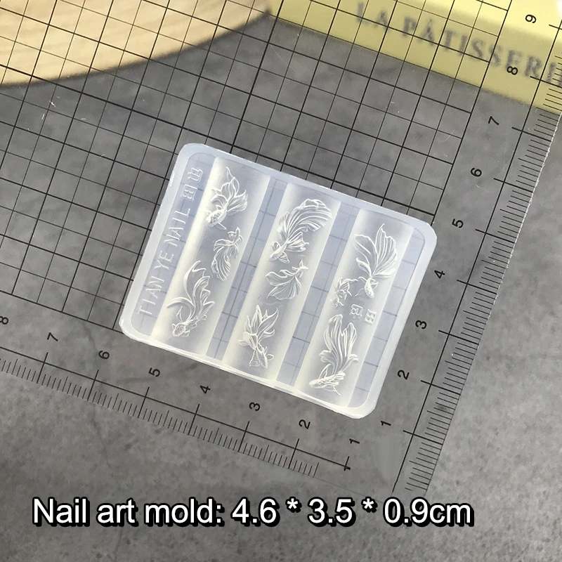 1개 3D 입체 조각 연꽃과 물고기 네일 DIY 디자인 실리콘 네일 아트 템플릿 네일 몰드