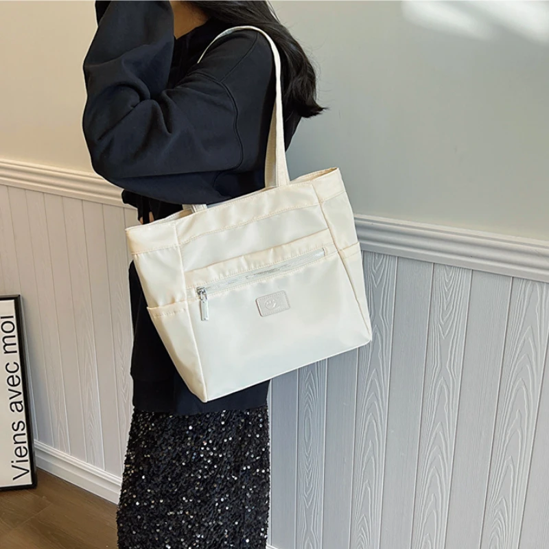 New Shoulder Bag Fashionable Personality Large Capacity Solid Color Nylon Simple Korean Casual Purses and Handbags All-Match