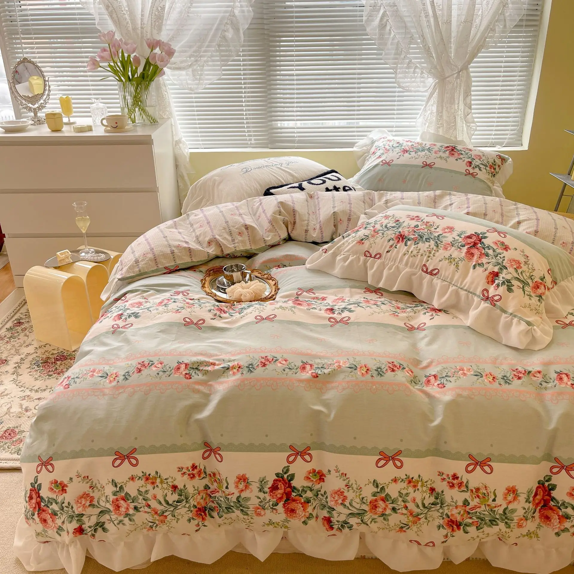 ����ġ ���� ���̽� �ν�Ÿ�׷� ħ��, �ҳ� �� ���, ���Ÿ� ��ư, �ܿ� ħ�� 4 �� ��Ʈ