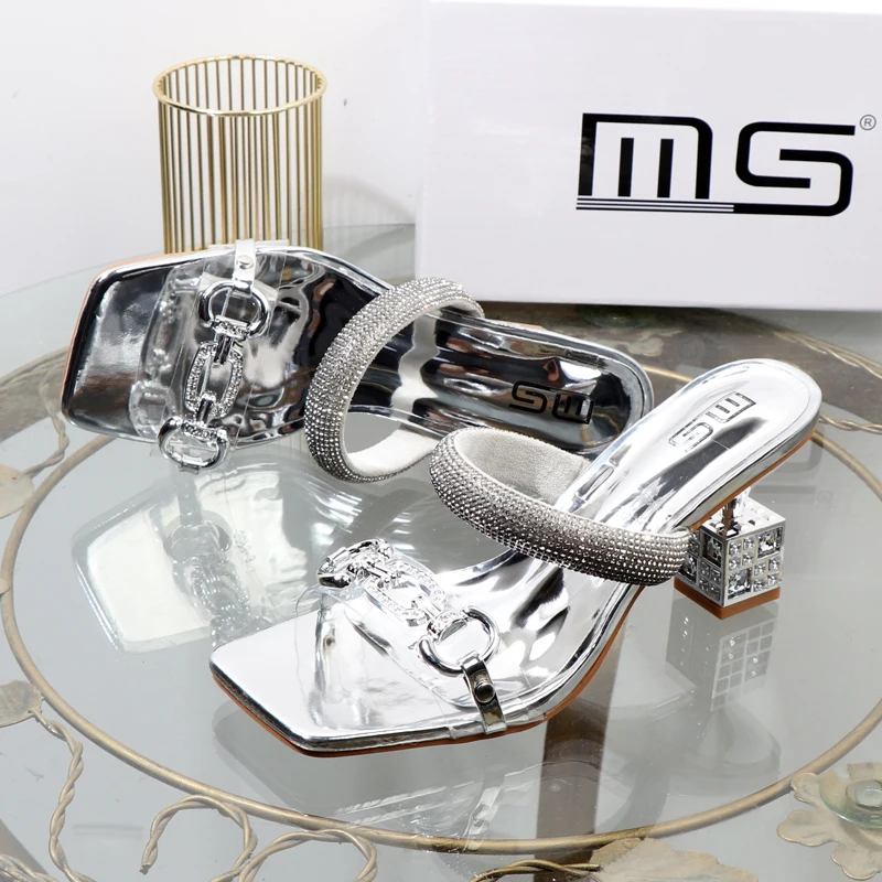 Women's slippers 2023 summer fashion Transparent belt metal decoration box shaped square Alien heel high heels wearing sandals images - 6