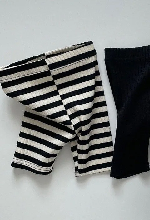 2024 Lente Nieuwe Kinderen Katoenen Leggings Baby Meisje Gestreepte Strakke Broek Peuter Casual Midden Broek Kids Veelzijdige Stretch Shorts