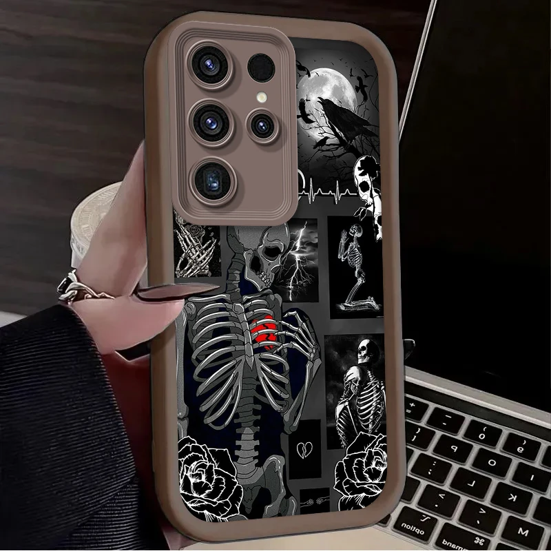 Stylish Artistic Heart Skull Phone Case - Unique Design Protective Cover
