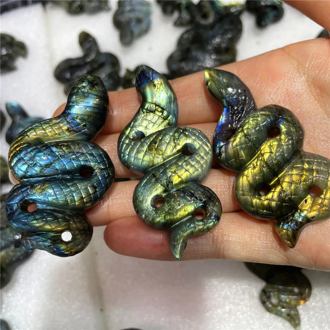 

Natural Colorful Flashing Labradorite Crystal Stones Snake Figurines Carving Desk Ornament Gemstones Indie Room Decor Jewelry