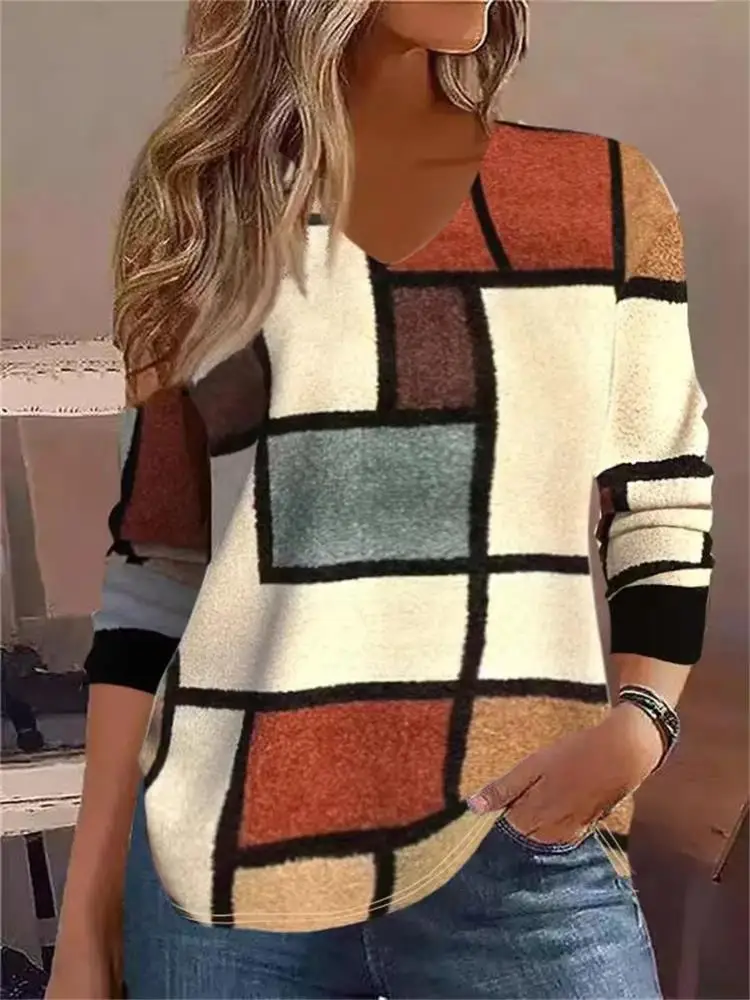  Plus Size Casual Sweatshirt  Women  Plus Patchwork Print V Neck Long Sleeve Slight Stretch Pullover Top 