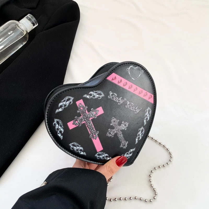 Fashion Female Gothic Heart Shaped Chain Crossbody Bag Funny