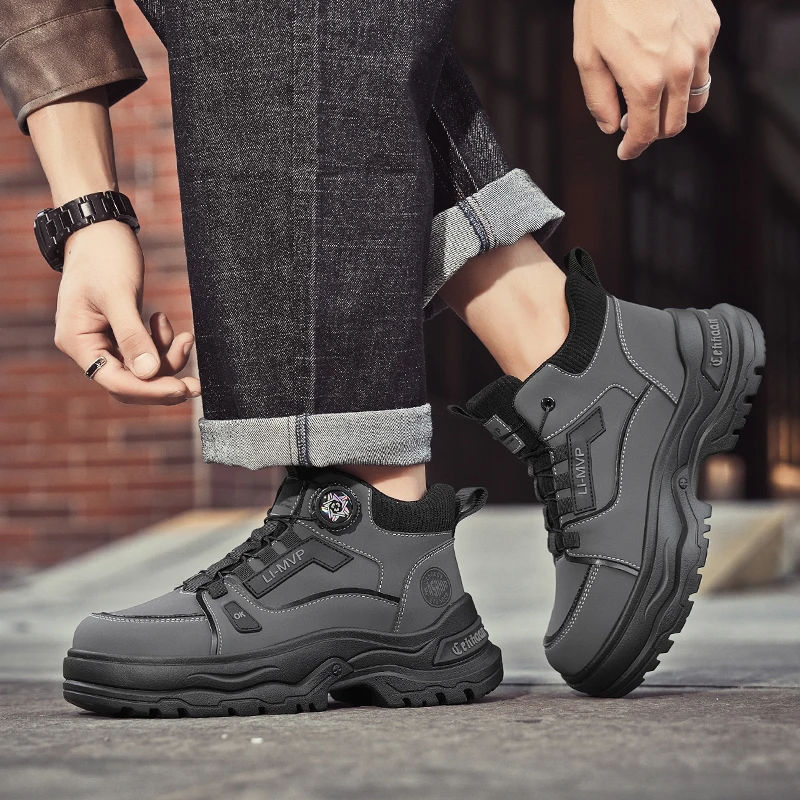 British Style Men's Motorcycle Boots Outdoor Leather Ankle Boots Man Platform High Top Tooling Shoes for Men Casual