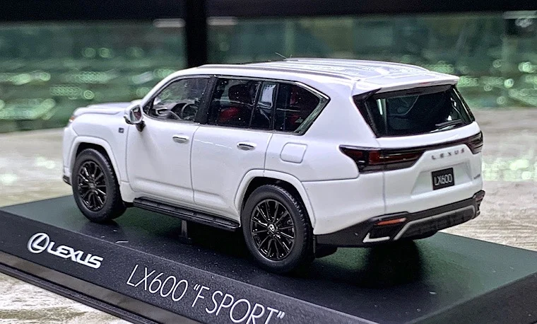 

Игрушки из сплава для автомобилей KYOSHO LEXUS LX600 F1:43 SPORT 2022