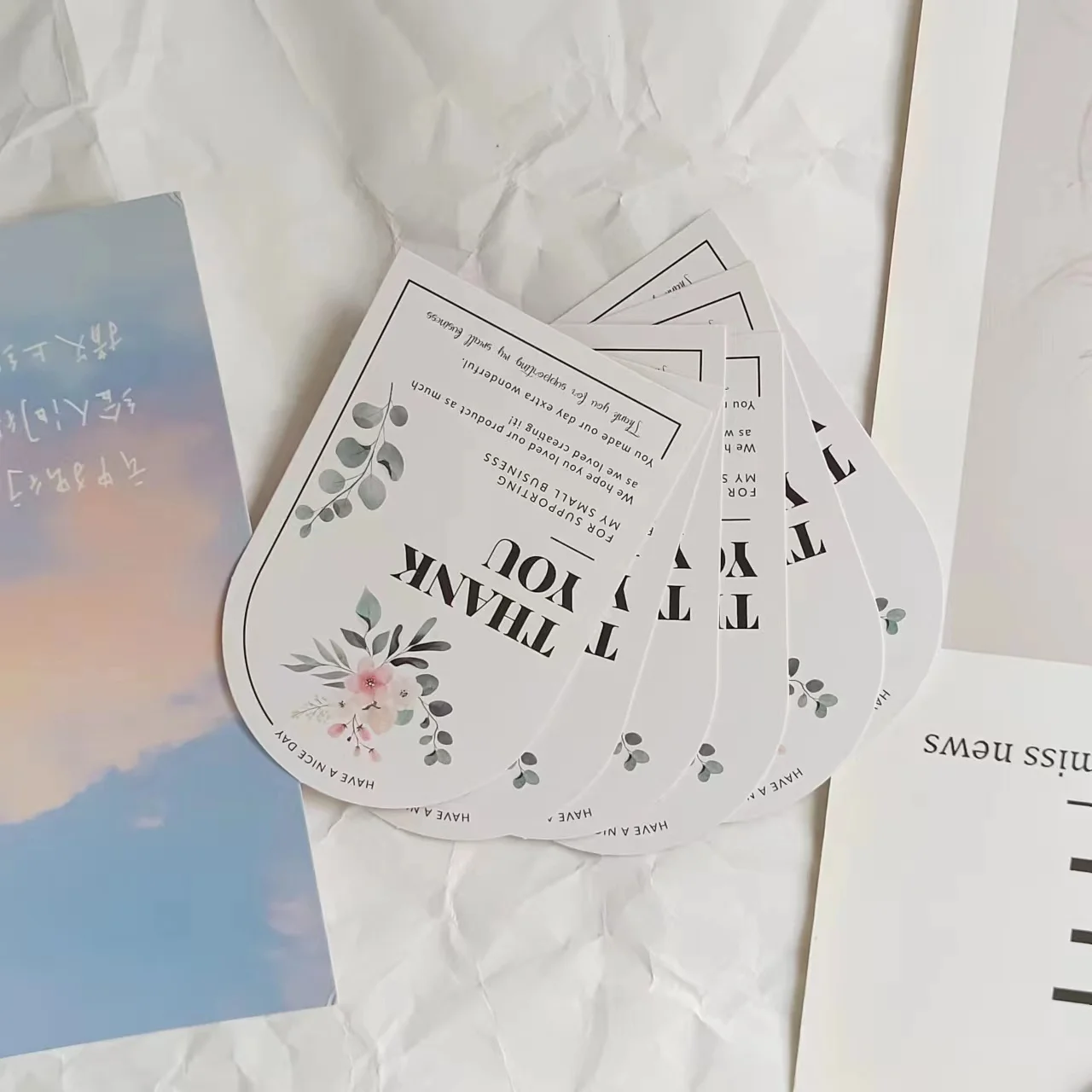 Рисунок 6 - Карточки с благодарностью за товары в виде цветов