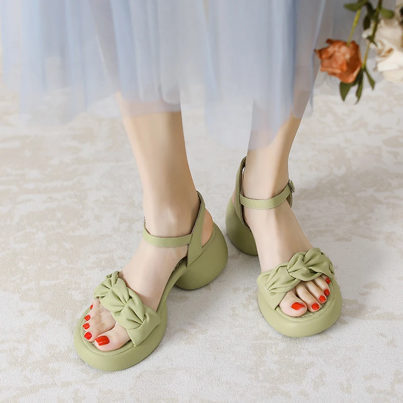 Women's 2024 New Summer Casual Line With Thick Heel Soft Sole Hundred Tower Beach Heels