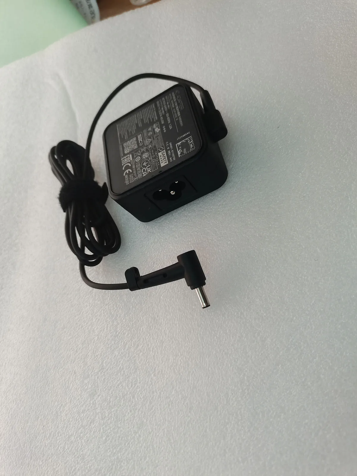 Asus-carregador Adaptador Adp45ze b 19.0v 2.37a 45w 4.0 mm x 1.35 mm para Asus Zenbook 14 Ux433fa - Imagem 6
