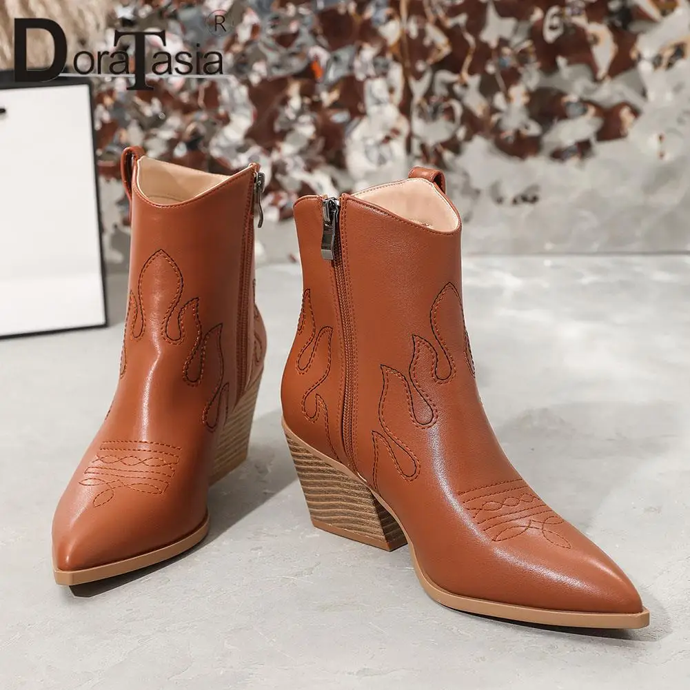 Big Size 42 Brand New Ladies Pointed Toe Ankle Cowgirl Boots Fashion Embroider Chunky Heel women's Boots Casual Woman Shoes