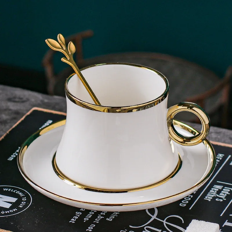 220ML European Simple Phnom Penh Ceramic Coffee Cup And Dish Set Luxury Black Afternoon Flower Tea Dim Sum Coffee Cup Gift Set