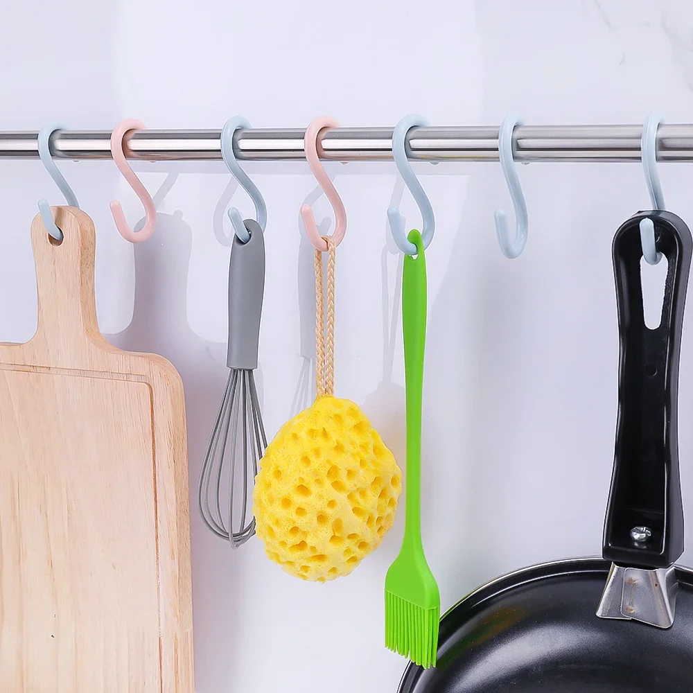 8/1Pcs Plastic S-Shape Hooks Multi-purpose Hanging Rack for Clothing Towel Handbag Kitchen Storage Hanger Reusable Organizers