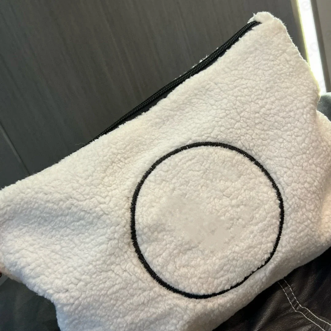

Косметичка из берберского флиса, 31 х23 см