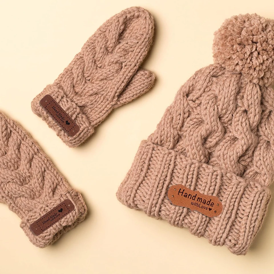 50 etichette fatte a mano per uncinetto etichette in pelle fatte a mano in finta pelle con amore etichette per oggetti fatti a mano abbellimento accessori a maglia con foro per artigianato