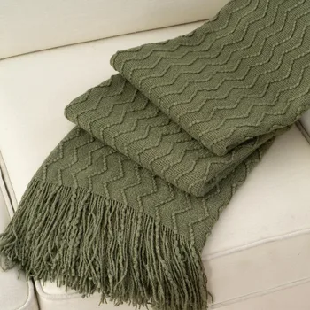 Green Knit Throw Blanket with Tassels 1