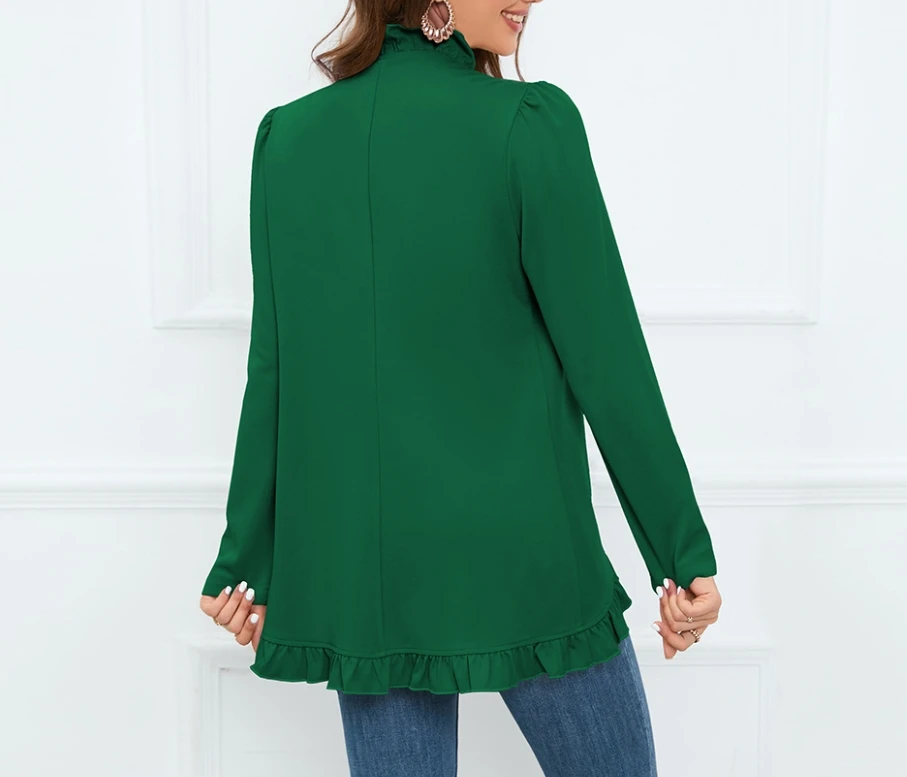 Рисунок 4 - Женская куртка с кружевным воротником