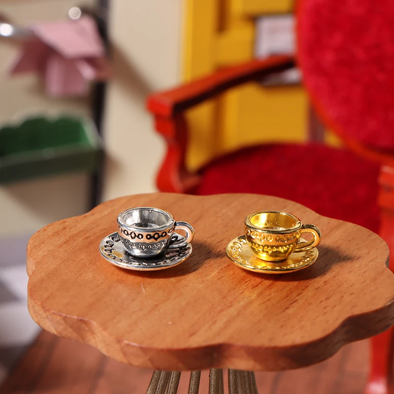 ミニチュア　カボチャ　ティーセット　ドールハウス ミニチュアティーポットカップとソーサーセットドールハウスの