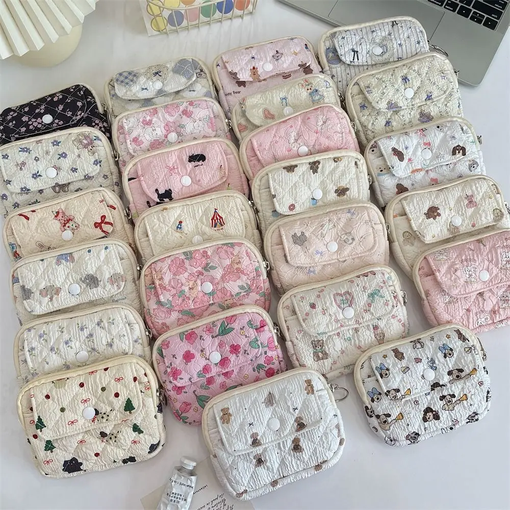 Gifts Portable Cartoon Floral Coin Purse Multifunctional Quilted ID Holder Card Bags Key Coin Purse Cute Quilted Storage Bag