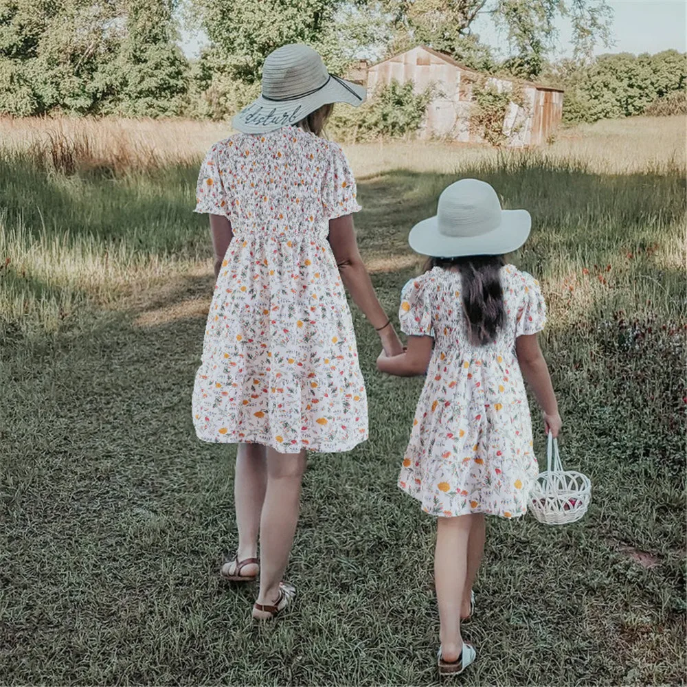 

Mom And Daughter Dress Family Look Small Floral Cute Puff Sleeve Dress Mother And Daughter Clothes Summer matching family outfit