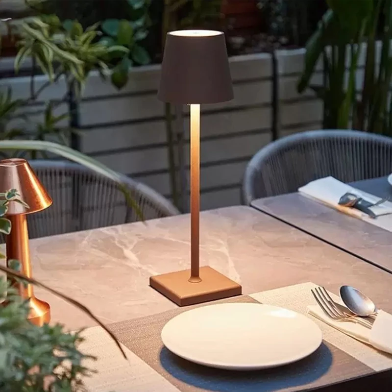 Lampe de table sans fil LED, Lampe de table avec batterie, Lampe de table  LED à intensité variable - Lampe de chevet pour salon, chambre à coucher, 3  couleurs de lumière