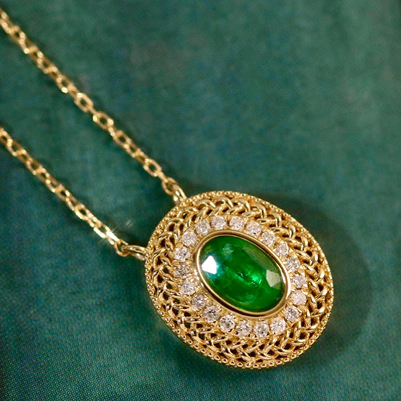 LUOWEND 18K Yellow Gold Pendant Necklace Real Diamond Pendant Women Emerald Necklace Fashion Gemstone Jewelry