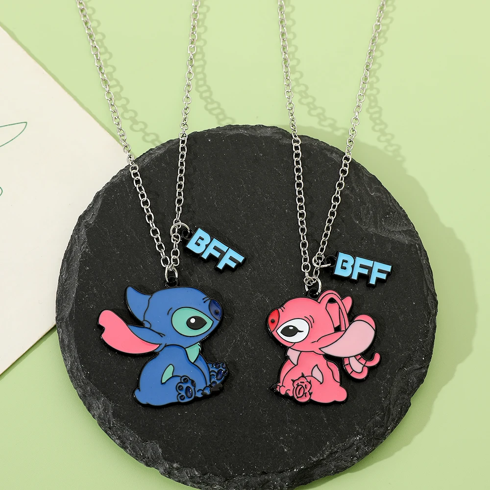 Disney - Lilo et Stitch : Collier nom