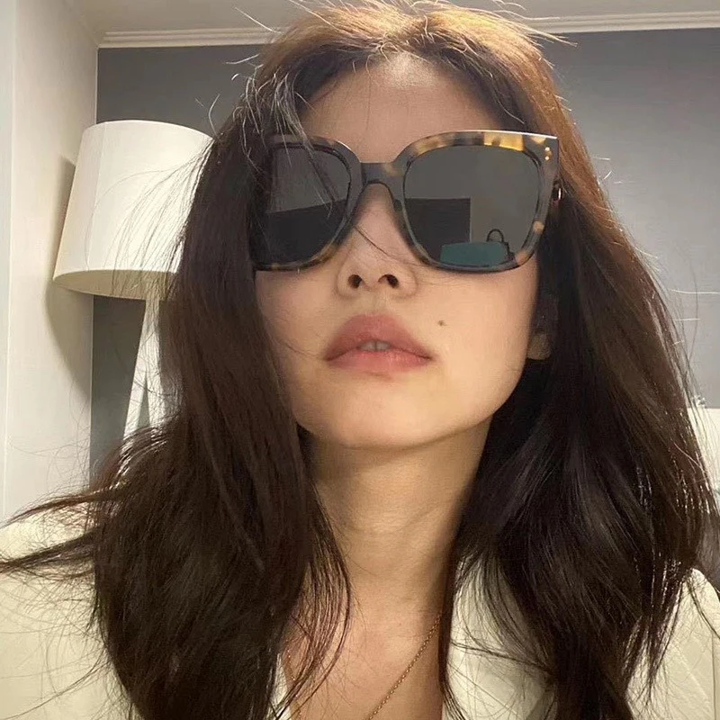 New Retro Square Sunglasses Brand Big Frame Sunglasses Women Square Korean Style Ladies Sun Glasses Uv400 Male 2023_voghion.com