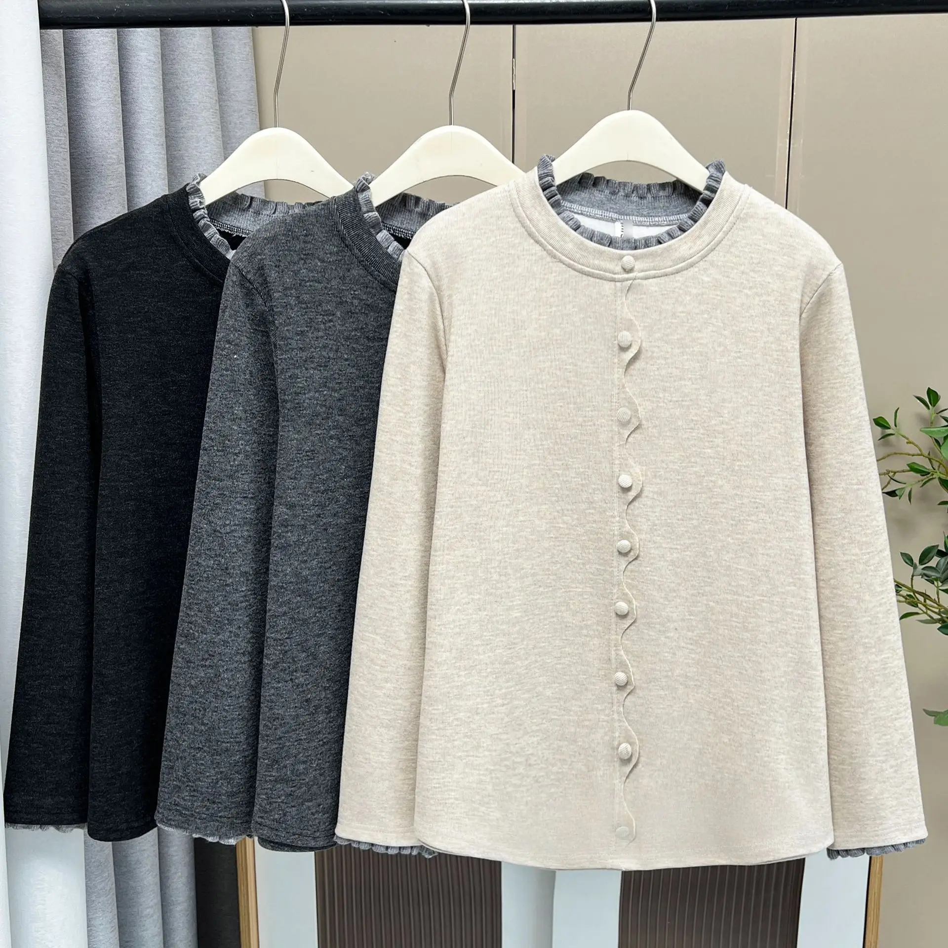 XXXXL Fashion Plus Size Women's T-Shirt Autumn Winter 2025 Casual Fleece Warm Block Color Ruffled Collar Long Sleeved Tops 2552