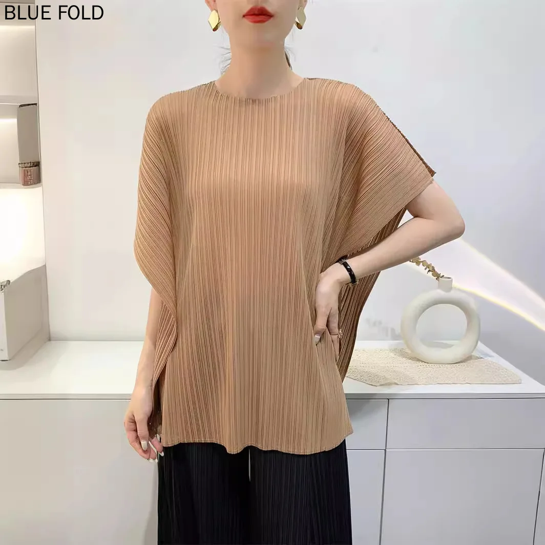 

MIYAKE PLEATS 2024 Summer Pleated Tops for Women Comfortable Casual Slit Loose T-shirt Round Neck Short Sleeves Women Clothing