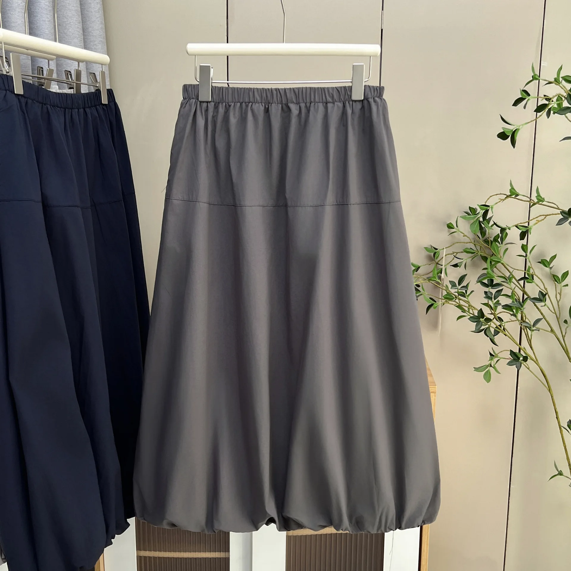 XXXXL Fashion Plus Size Women's Skirts Autumn Of 2025 Simple Casual mid-length Bud Skirts