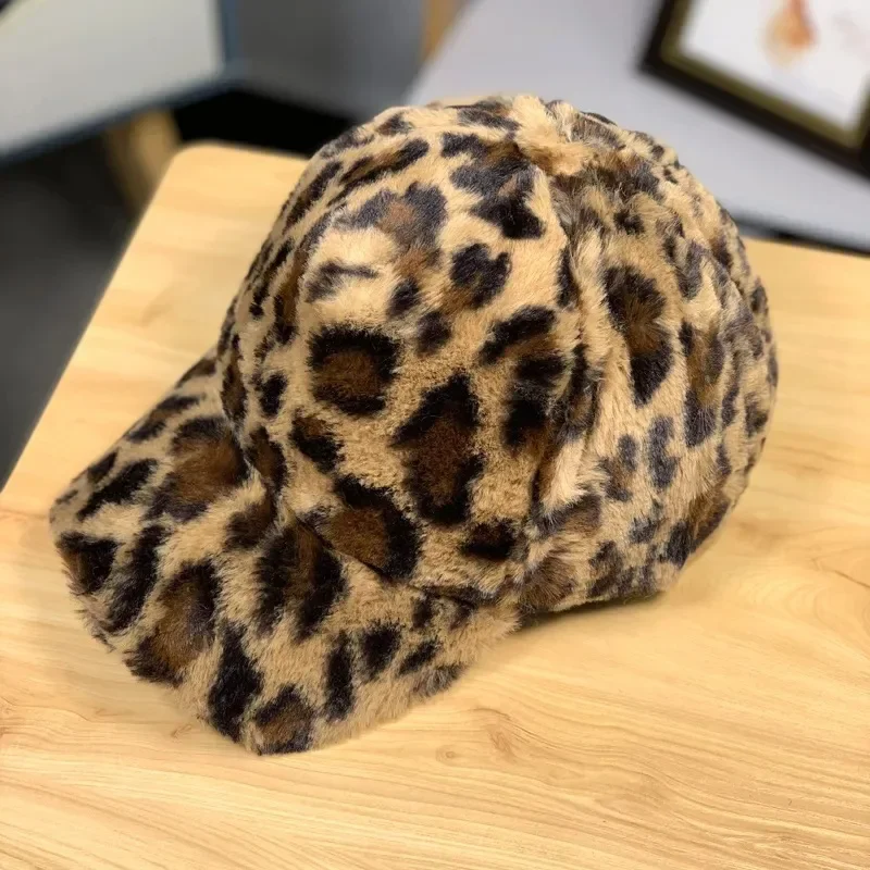 Women Hat Autumn And Winter Mink Fur Thick Warm Leopard Print Duckbill Hat Youth Casual Baseball