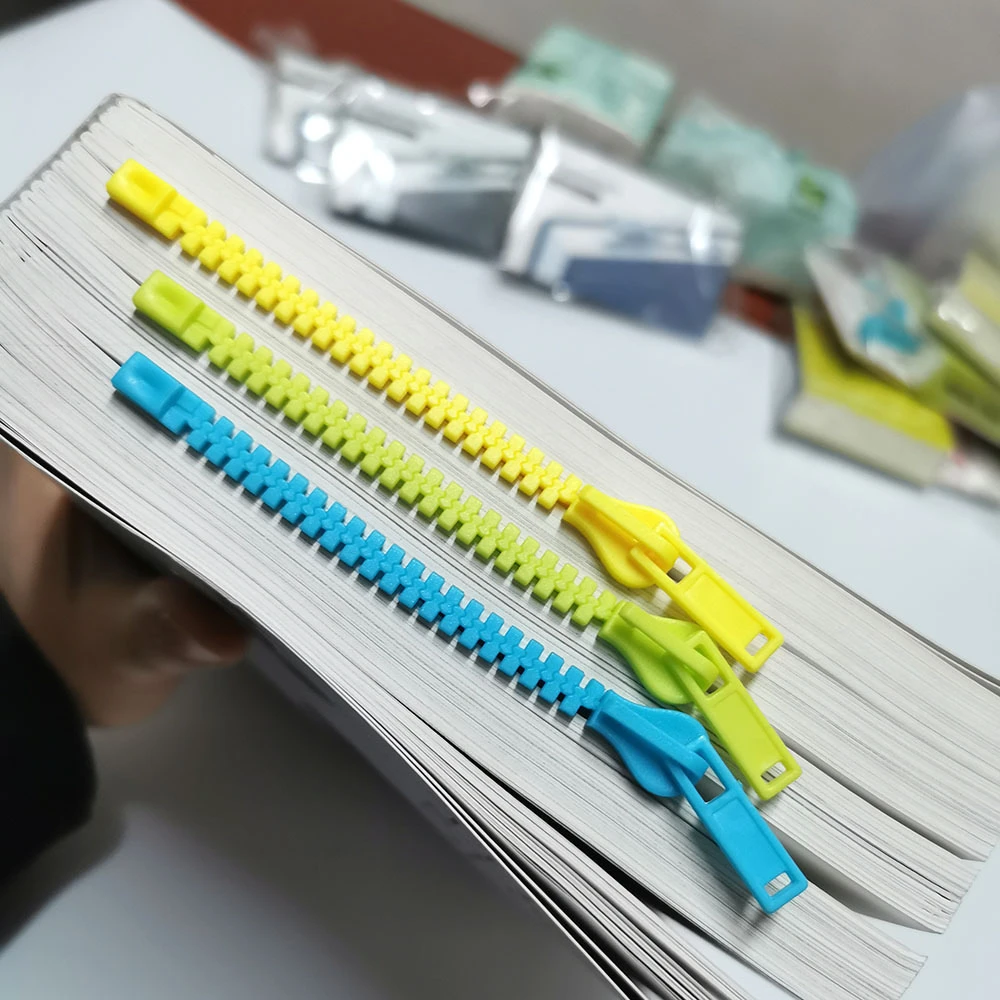Creative Zipper Bookmark for Pages Books Readers Children Collection