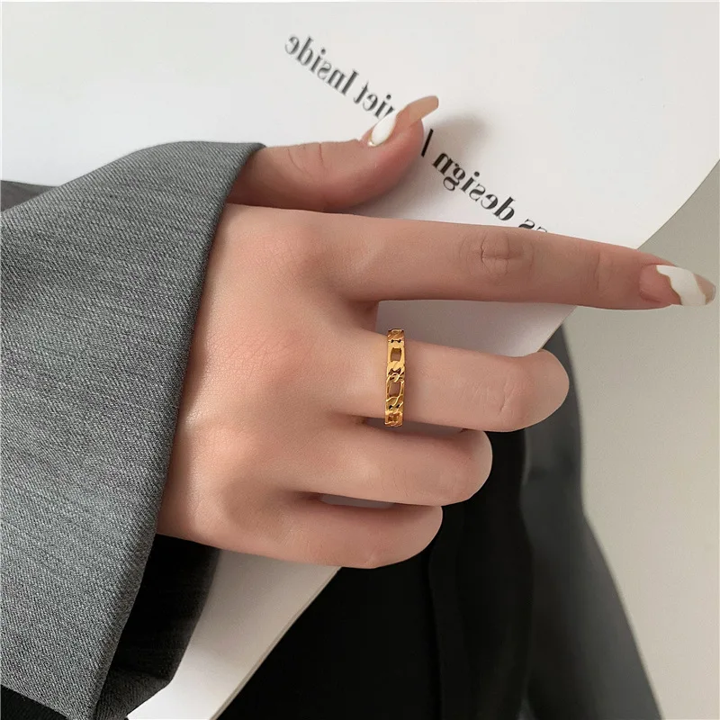 Women's Ring Vintage French Hollow Chain Twist Simple Titanium Steel 18K Gold Plated