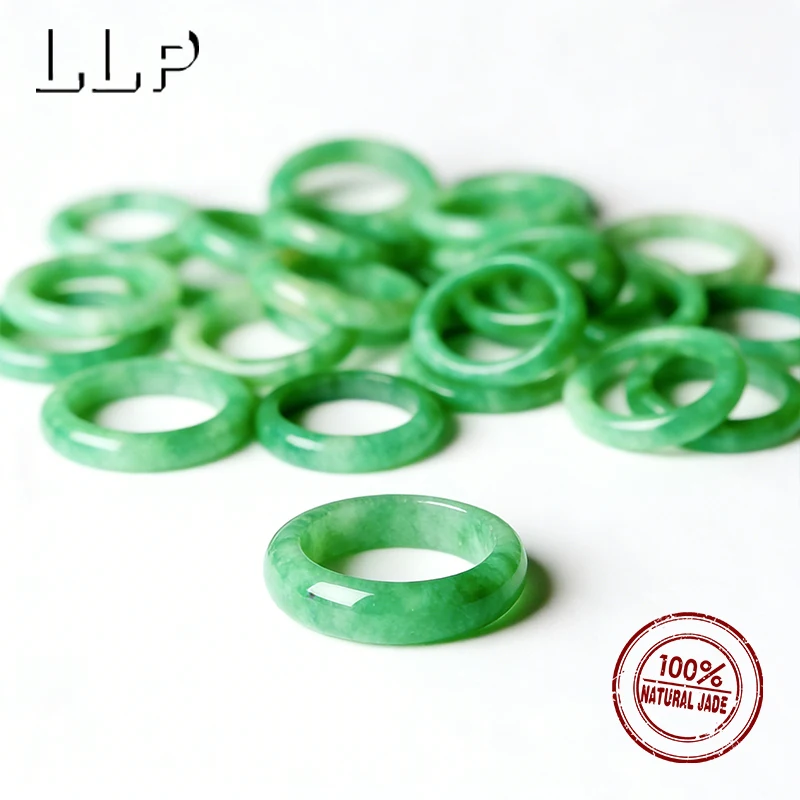 Luxurious Natural Jade Green Emerald Ring – Versatile Elegance