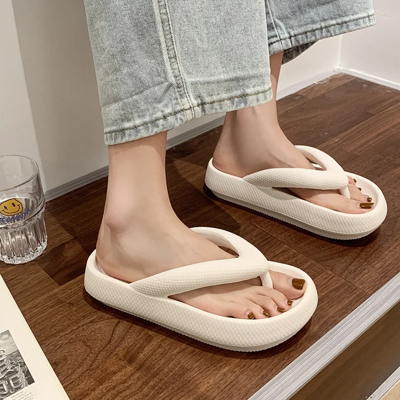 

Ins Cartoon Herringbone Slippers Women's Summer Loose Thick Bottom EVA High Elastic Leisure Beach Flip Flops Outdoor Slipper