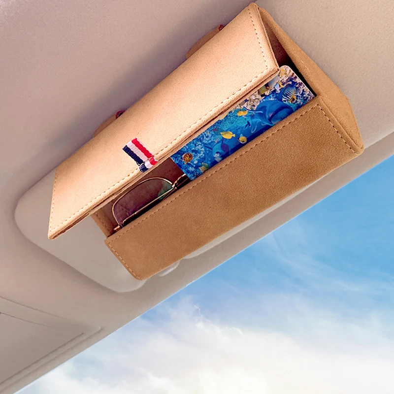 Рисунок 2 - Автомобильный держатель для очков