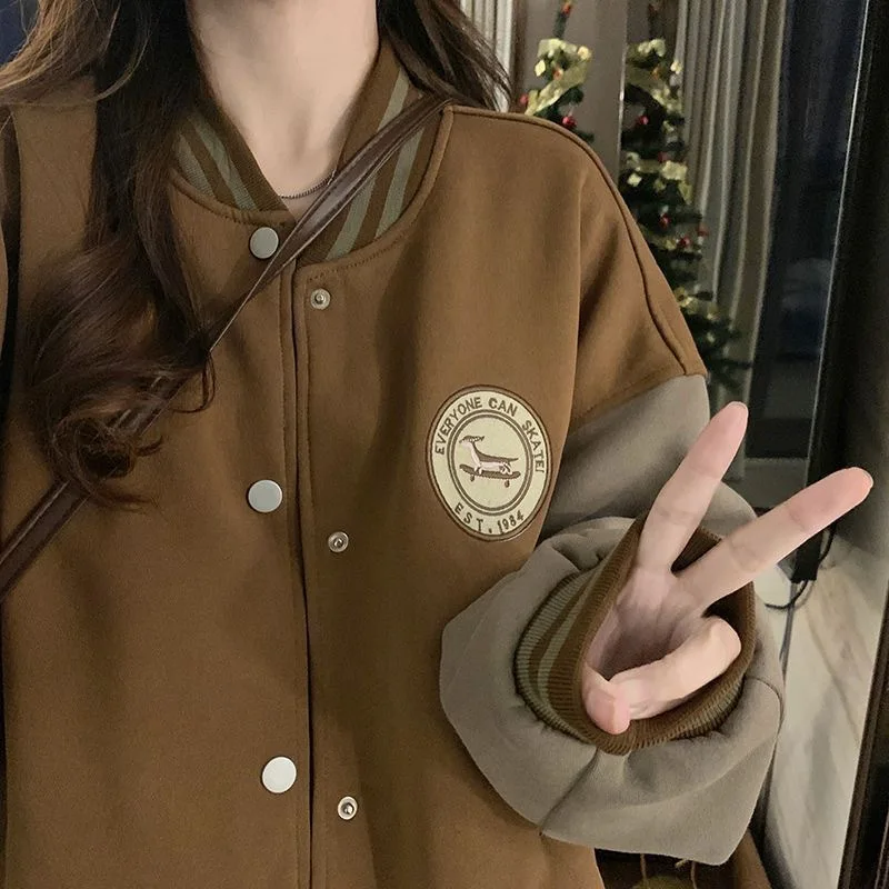 Lazy Style Baseball Jacket for Women in Autumn and Winter, Plush and Thickened Fashion Retro Loose Fitting  Jacket 3