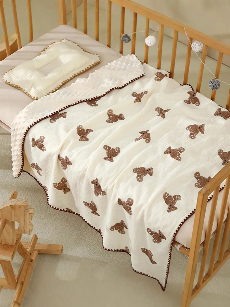 Newborn Bear Print Blanket 2