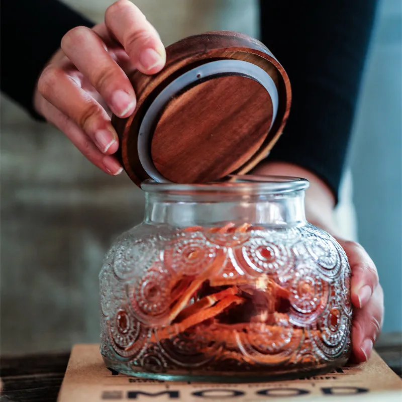 

Retro American Carved Wooden Lid Sealed Glass Jar Food-grade Kitchen Grains Transparent Sub-bottling Household Storage Jar