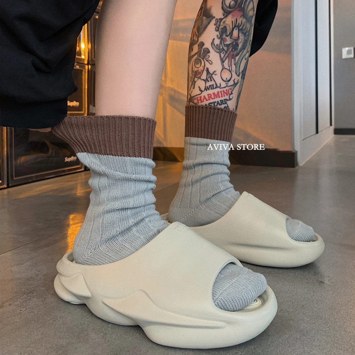 

Quality For Woman Retro Knitted Color Blocking Spring Autumn Winter Warm Socks Home Mid-tube Cotton Soft Thick Thread Needles