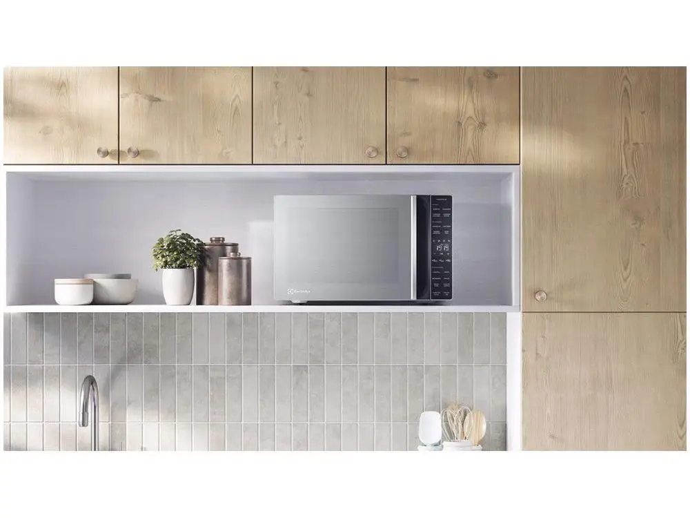 Micro-ondas Electrolux 36L Prata e Preto - 220V 3
