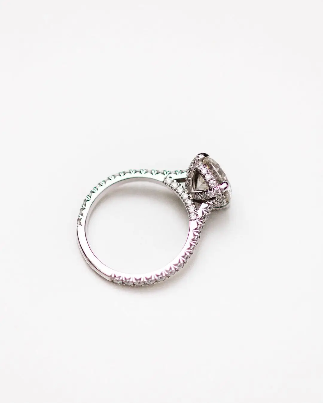 JOVOVASMILE-anillo de oro rosa de 18 quilates para mujer, sortija de moissanita de 2 quilates y 8mm de corte excelente, alianza de boda Eternity