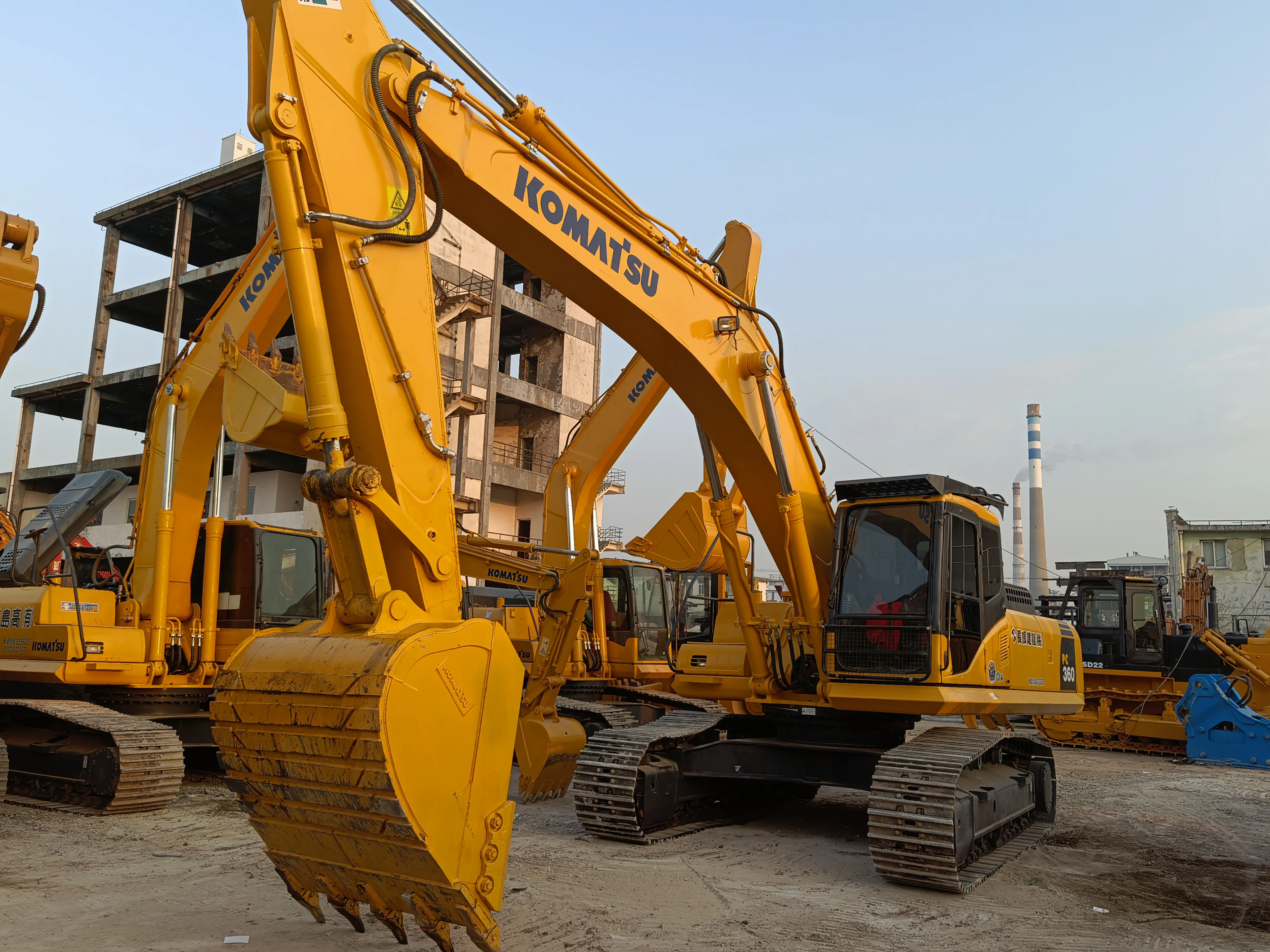 Рисунок 4 - Экскаватор komatsu для тяжелых условий эксплуатации