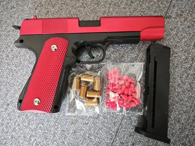 Black Automatic Colt 1911 Automatic Shell Soft Bullet Toy Gun Air Gun CS Shooting Weapon Boy Toy (continuous Firing)  gift 1